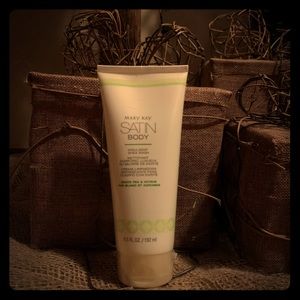 Mary Kay Satin Body Wash